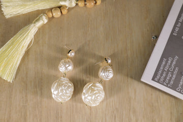 Floral Pearl Hanging Earring