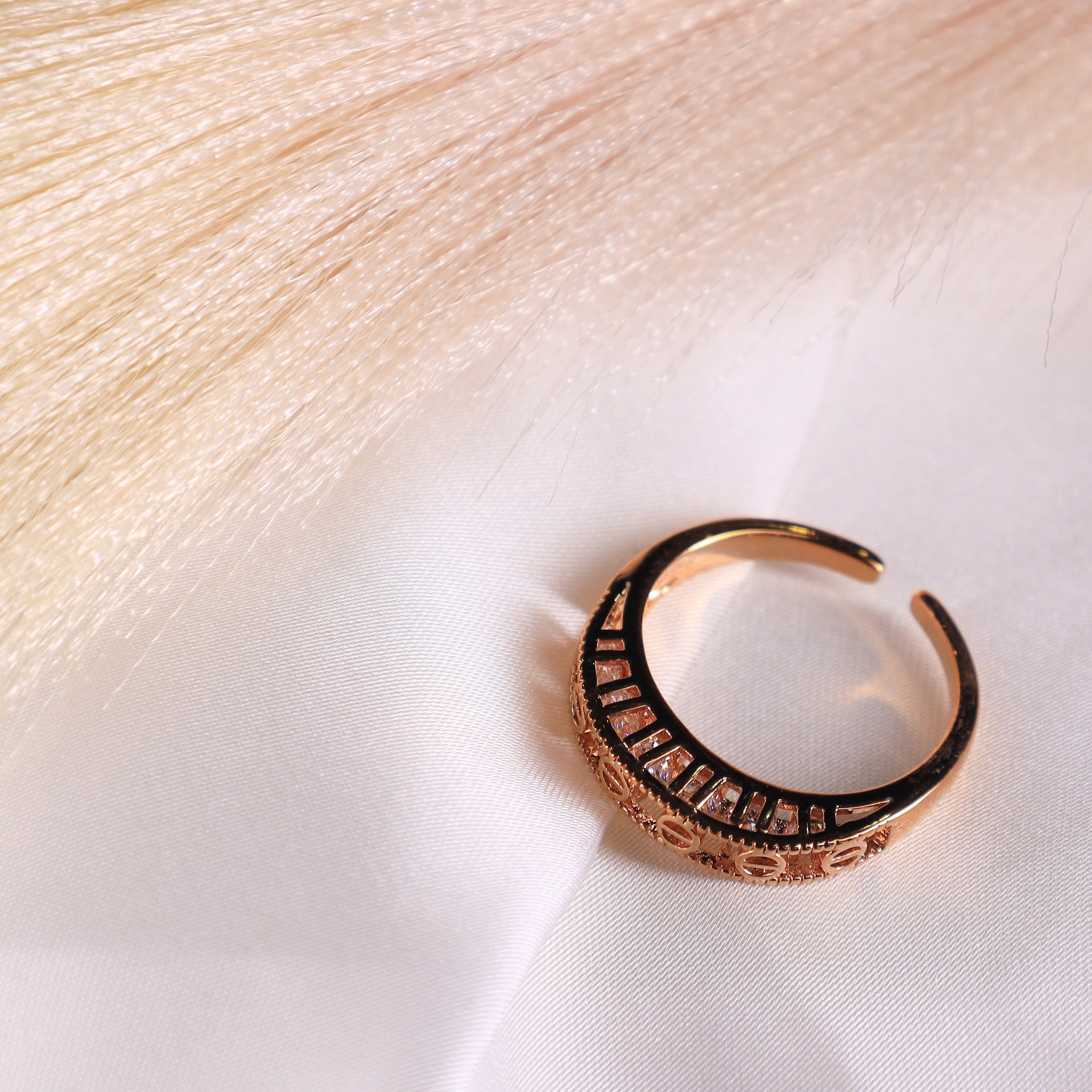 Rings - Timeless Rose Gold Elegance