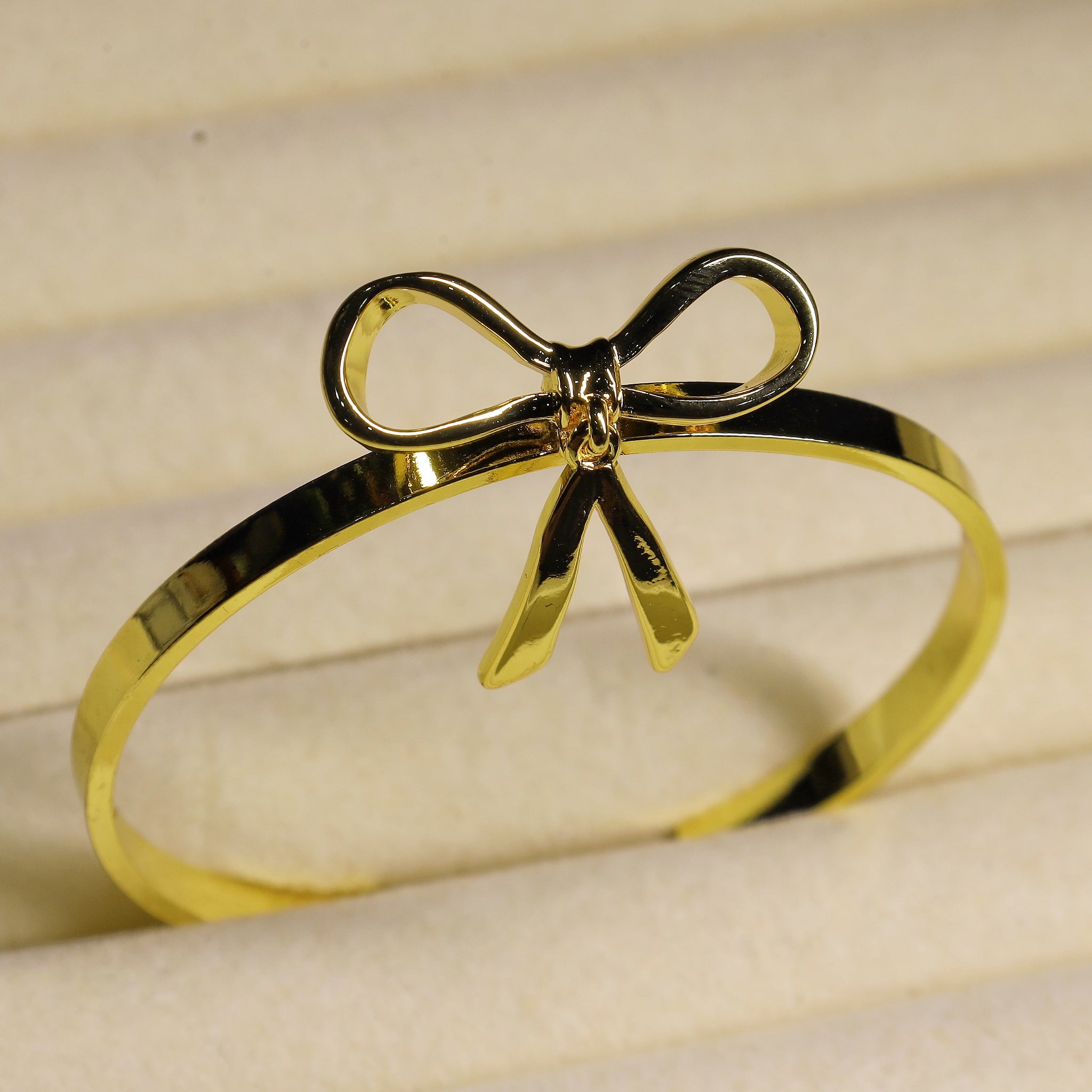 Infinity Knot Golden Kadda