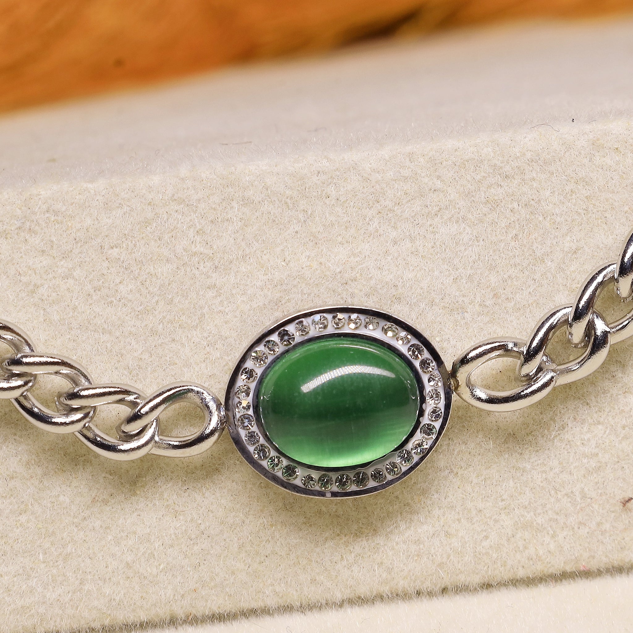 W Chain Bracelet -Green Stone Silver Chain